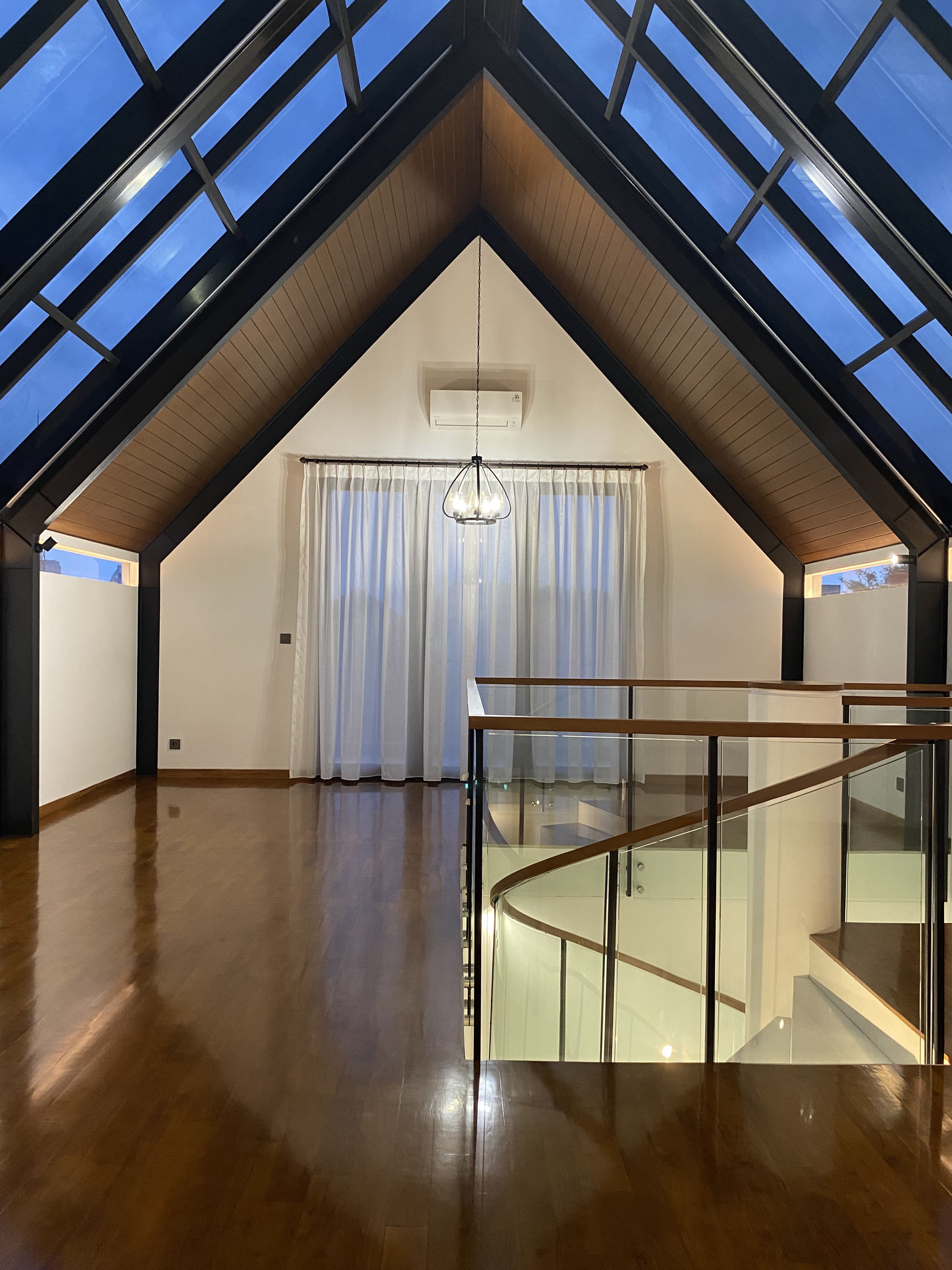 Private Residence JL. Tampak Siring Jakarta