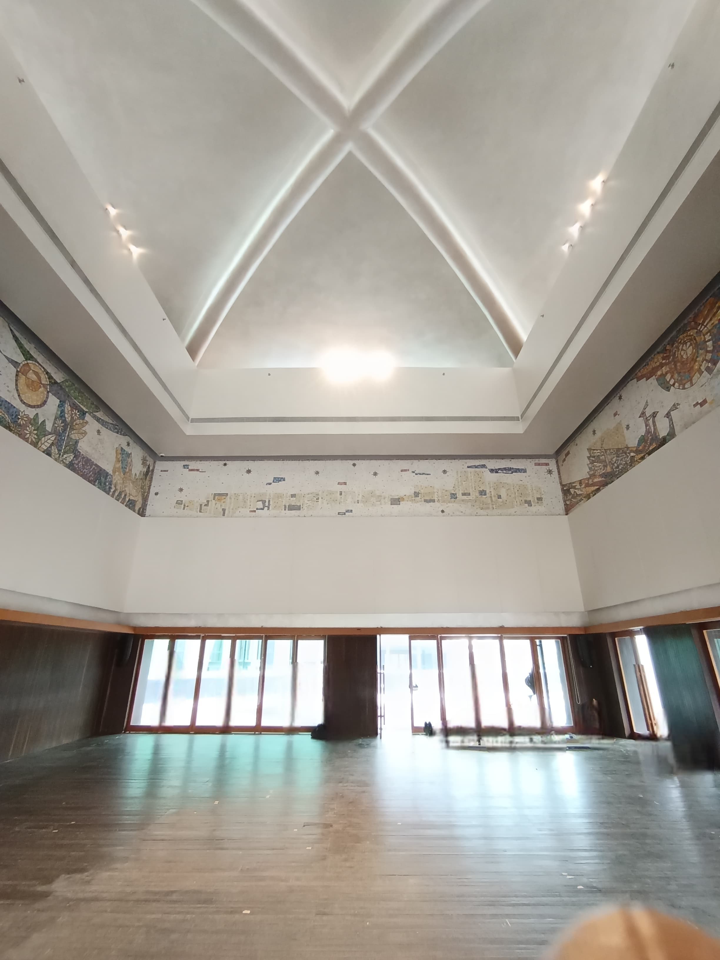 Perawatan Cagar Budaya Ramayana Terrace Hotel Indonesia Kempinski